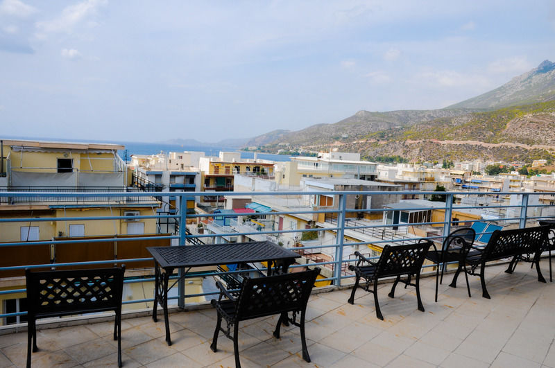 Mantas Hotel Loutraki  Exterior photo